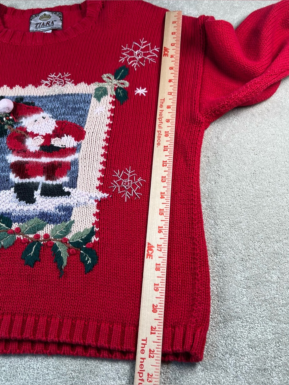 Tiara Holiday Christmas Sweater Santa Embroidered Vintage Red Pullover Large - Picture 10 of 11